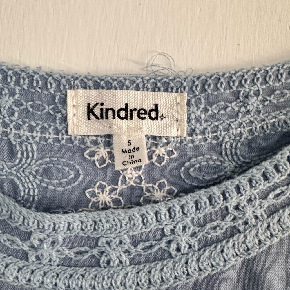 Kindred Anthropologie Blue White Embroidered Peplum Top Boho Artsy Small - Picture 3 of 5